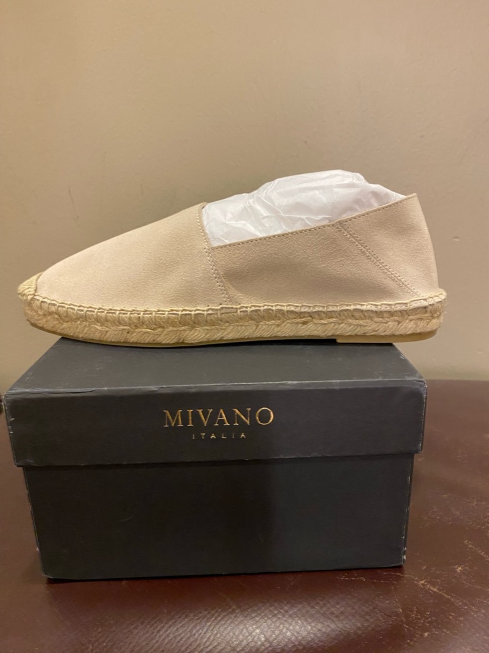 Banana Republic beige espadrille slip on nwt